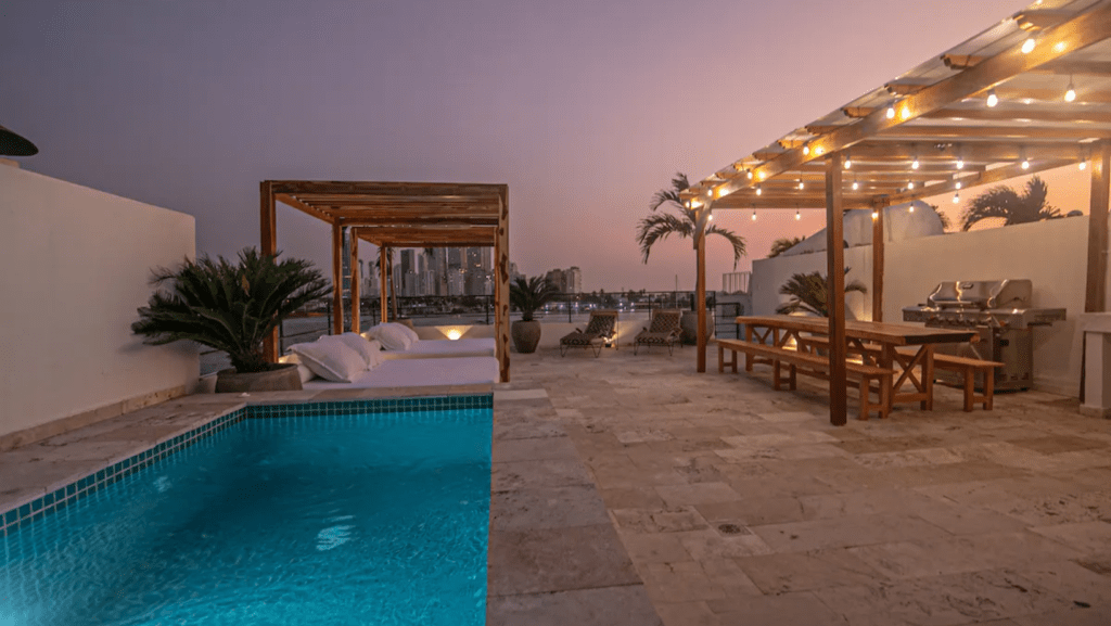 medellin bachelor party vs las vegas