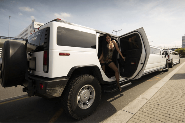 Limo Rent Service Medellín Colombia